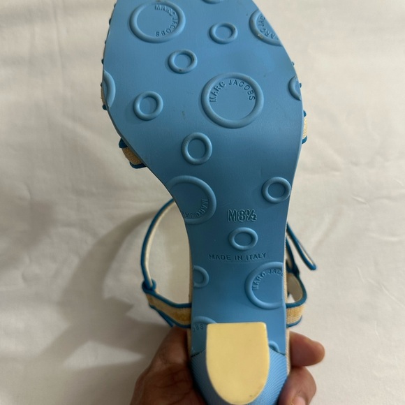 MAC Jacobs Canvas Blue and Cream Pattern Strappy Heel Sandals Size 8.5 - Picture 5 of 8